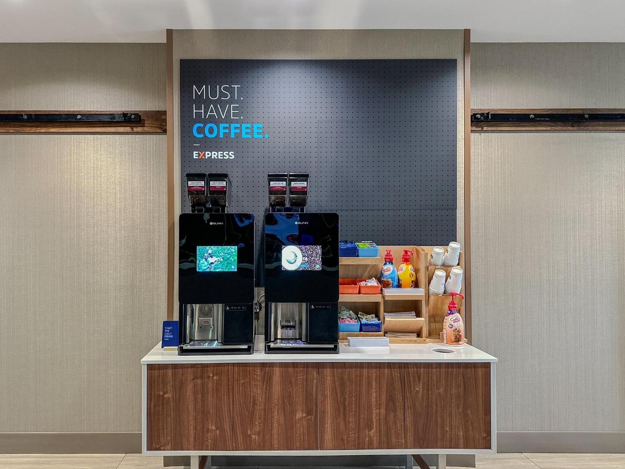 Holiday Inn Express & Suites Laurel By Ihg Exterior foto